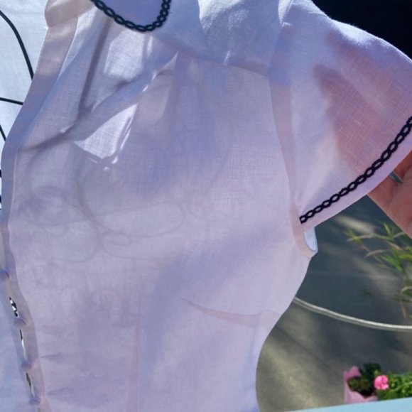 White Linen Flower Embroidered Button Front Blouse EUC UK Size 12 - Picture 3 of 16